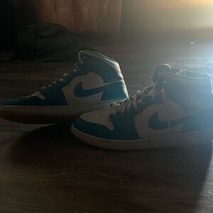 Im selling them cuz i need money